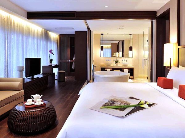 Jumeirah Himalayas Hotel Shanghai interior