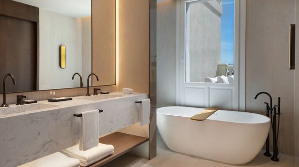 JW Marriott Hotel Madrid interior