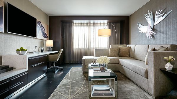 JW Marriott Minneapolis Mall of America interior