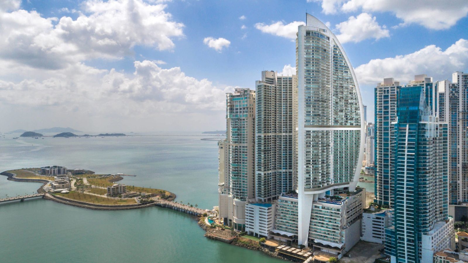 JW Marriott Panama exterior view