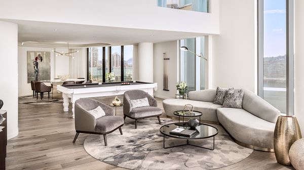 JW Marriott Parq Vancouver interior