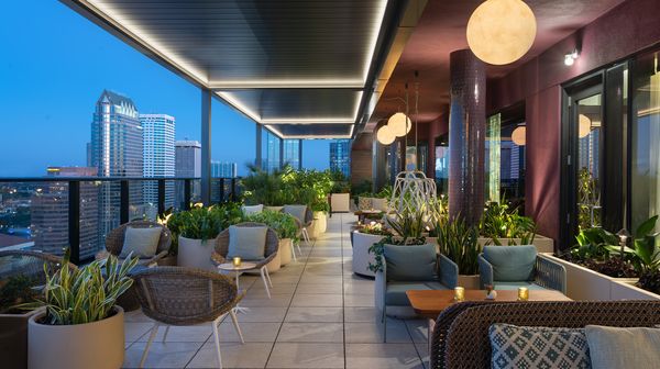 JW Marriott Tampa Water Street interior