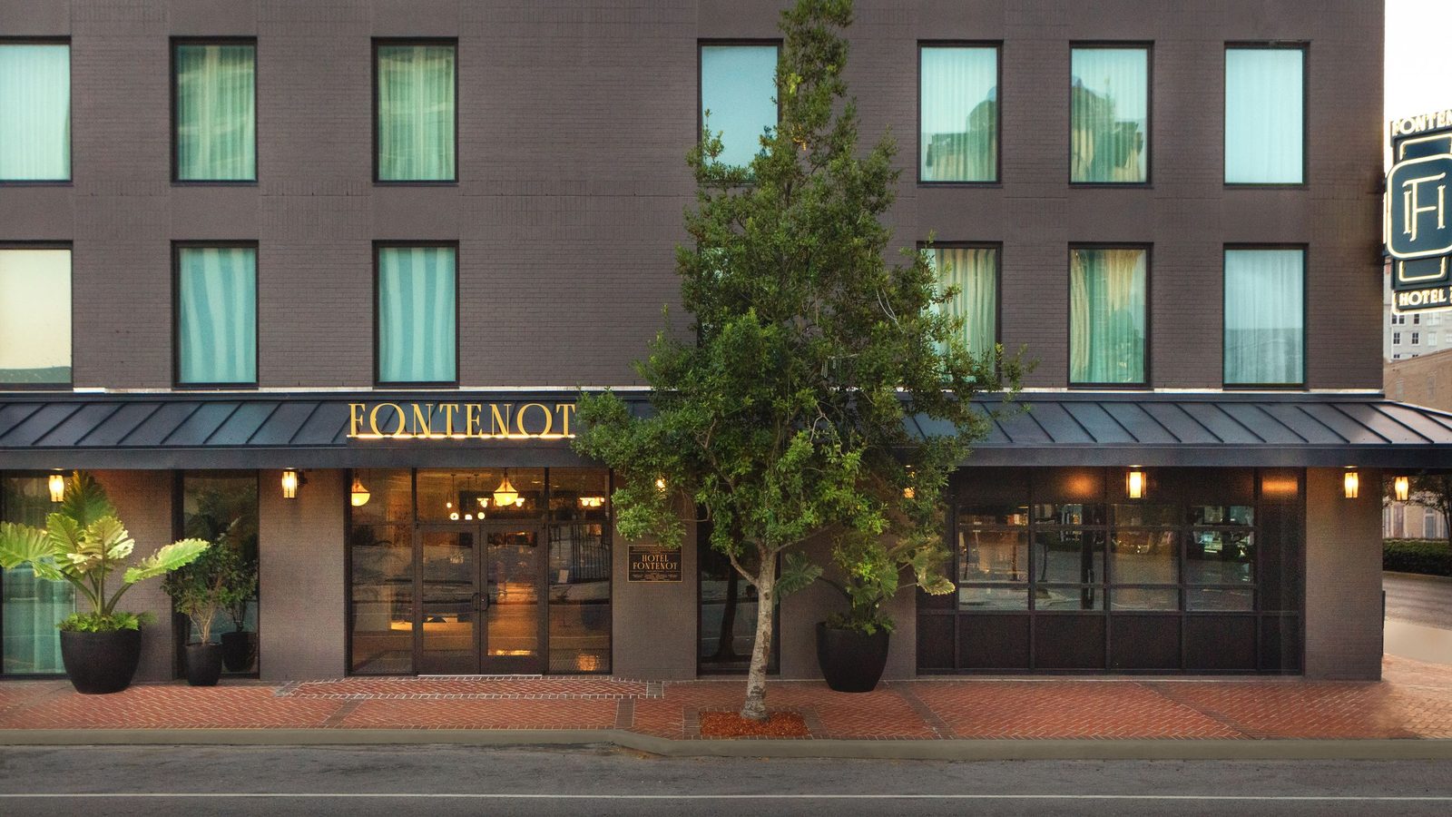 Kimpton Hotel Fontenot exterior view