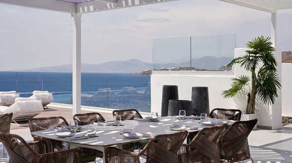 Kouros Hotel & Suites interior