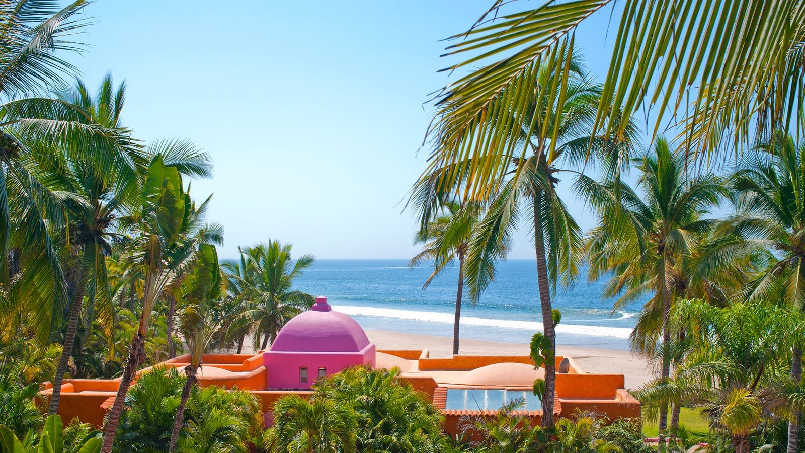 Las Alamandas exterior view