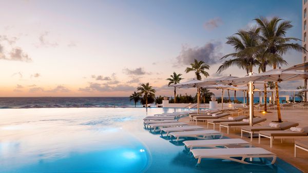 Le Blanc Spa Resort Cancun interior