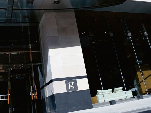 Le Germain Hotel Toronto Maple Leaf Square interior