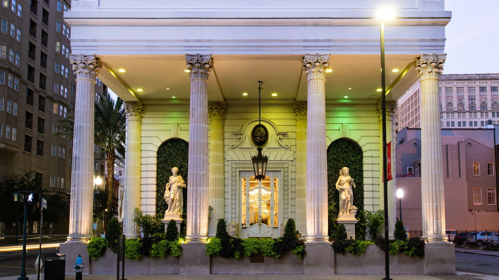 Le Pavillon Hotel exterior view