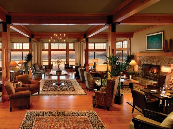 Long Beach Lodge Resort interior