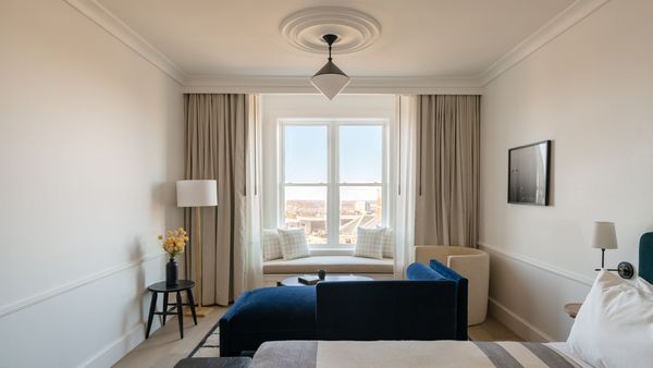 Longfellow Hotel: First In interior