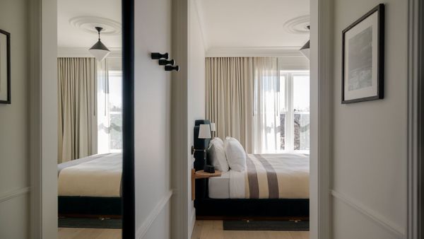 Longfellow Hotel: First In interior