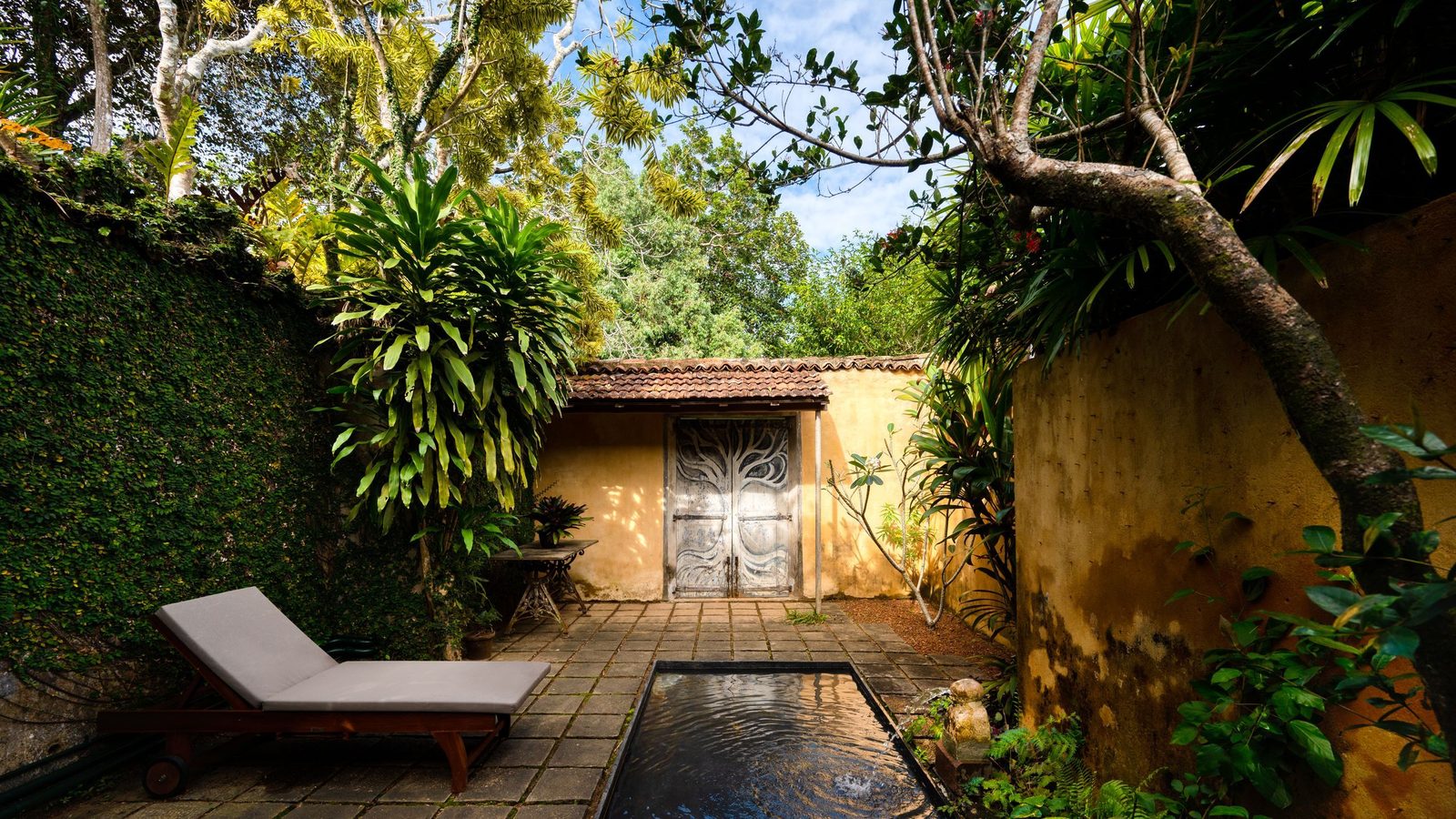 Lunuganga exterior view