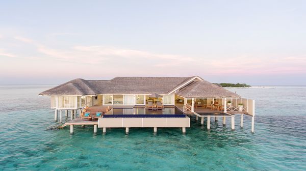 LUX* South Ari Atoll interior