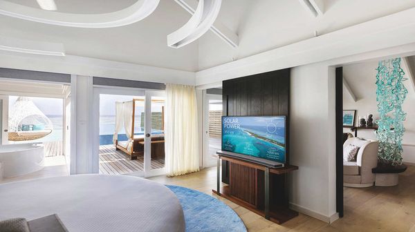 LUX* South Ari Atoll interior