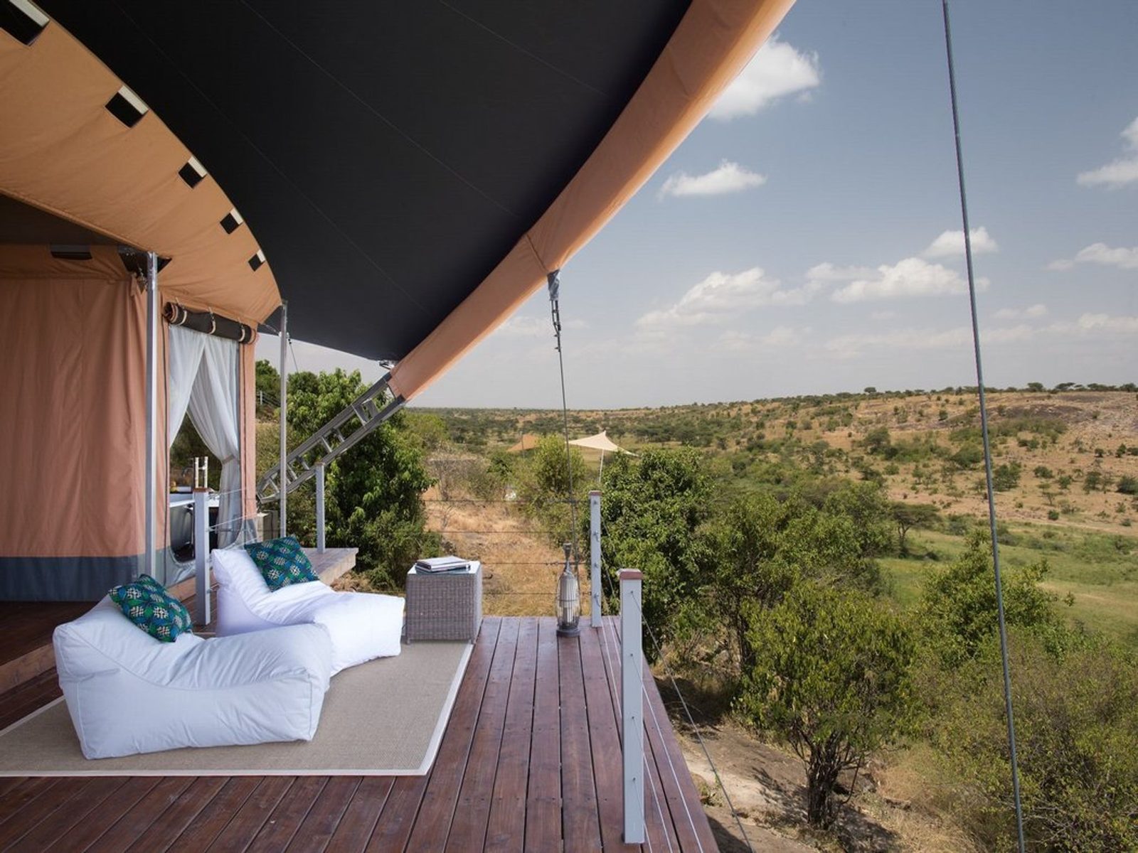 Mahali Mzuri exterior view