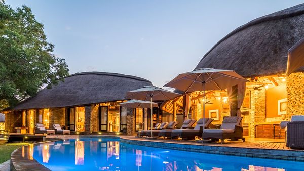 Makanyi Private Game Lodge interior