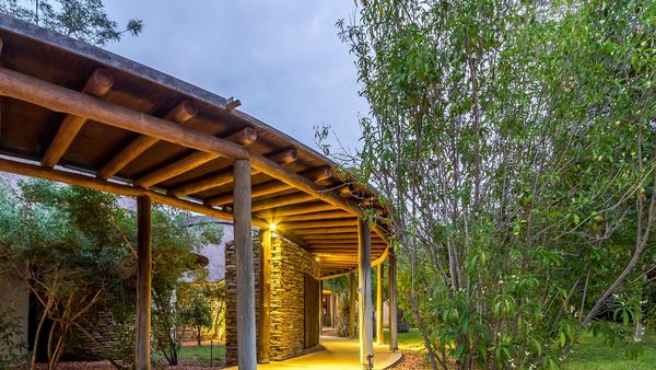 Makanyi Private Game Lodge interior