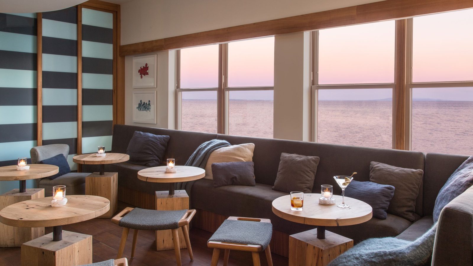 Malibu Beach Inn exterior view