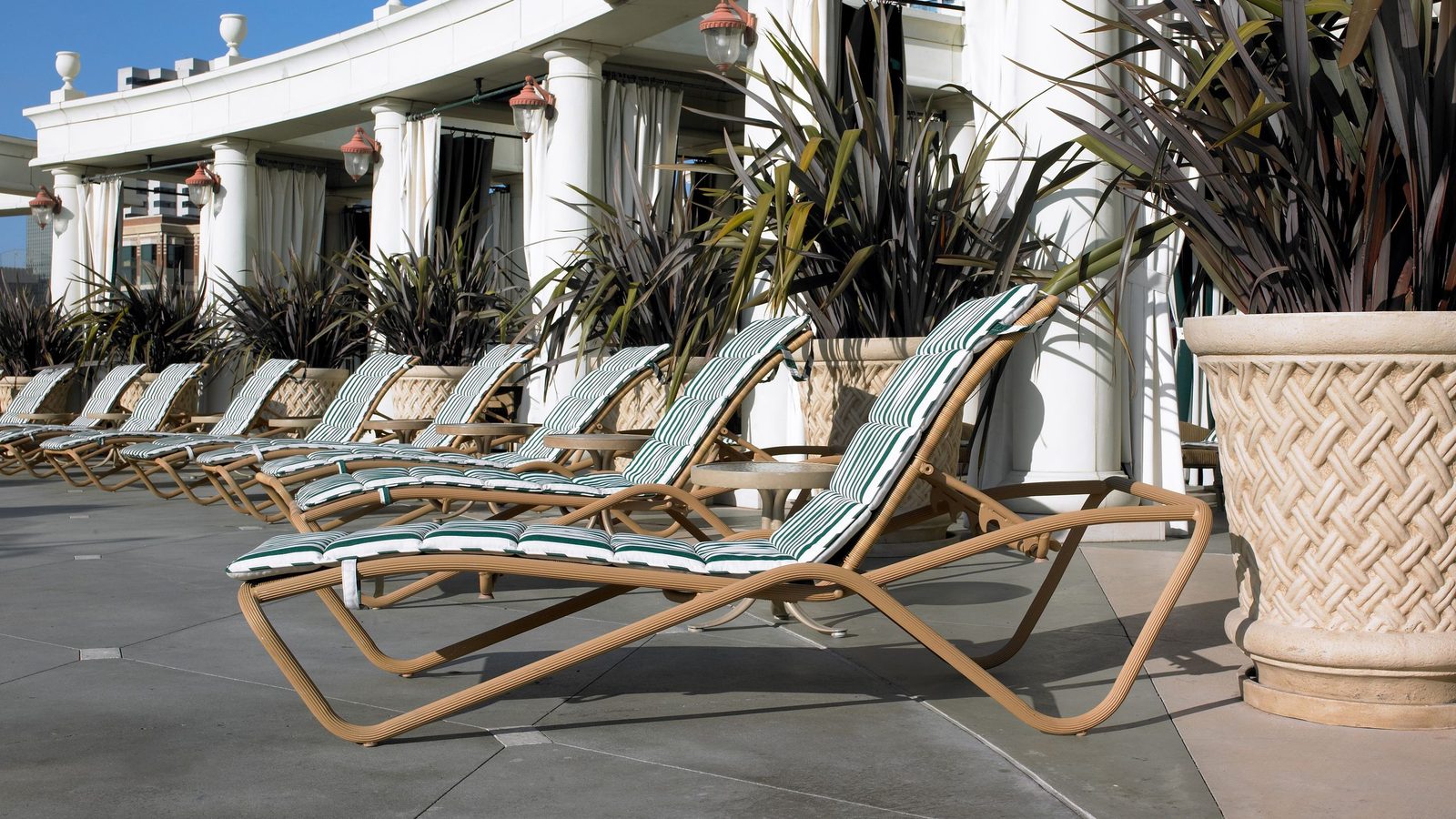 Manchester Grand Hyatt San Diego exterior view