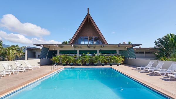 Maui Beach Hotel interior