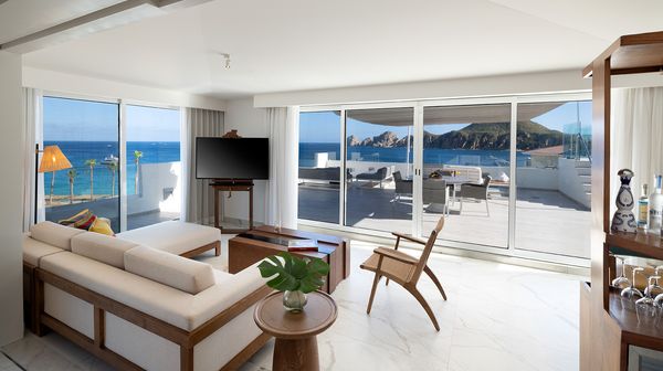 ME Cabo interior
