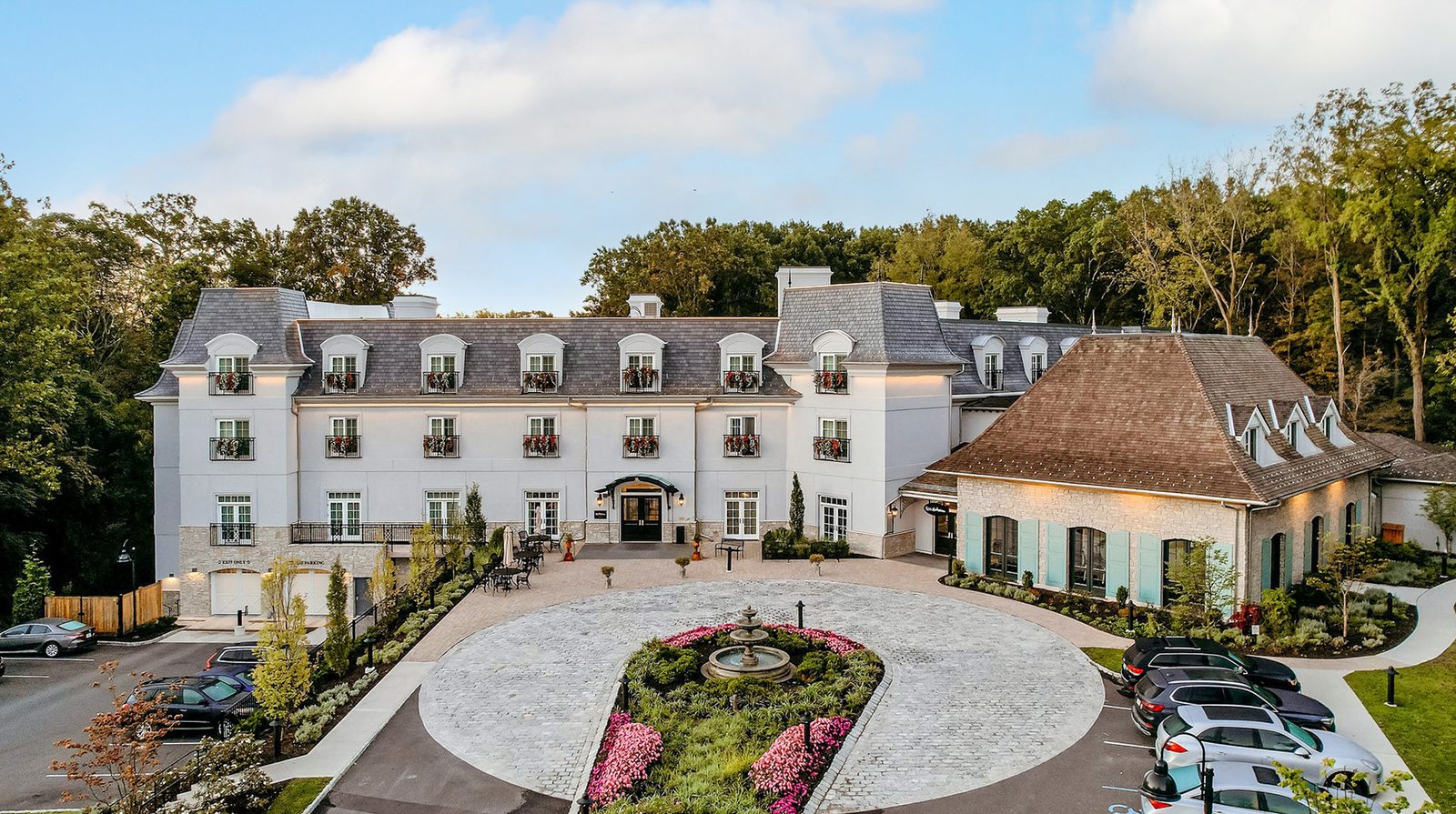 Mirbeau Inn & Spa Plymouth exterior view