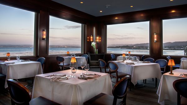 Monterey Plaza Hotel & Spa interior