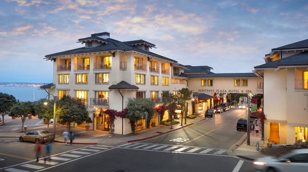 Monterey Plaza Hotel & Spa interior