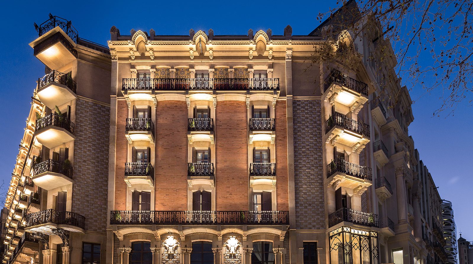 Monument Hotel 5*GL exterior view