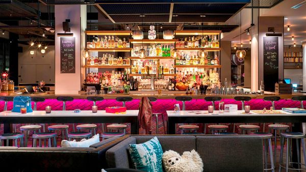 Moxy Chicago Downtown interior