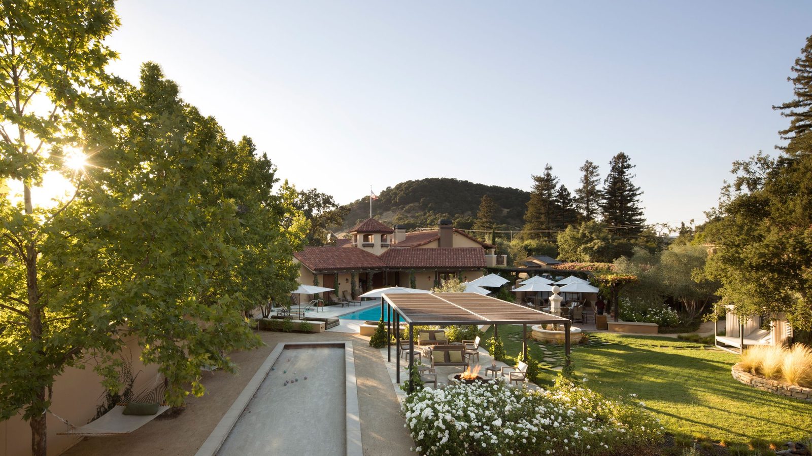 Napa Valley Lodge exterior view