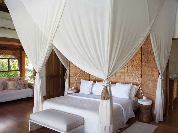 Nay Palad Hideaway interior