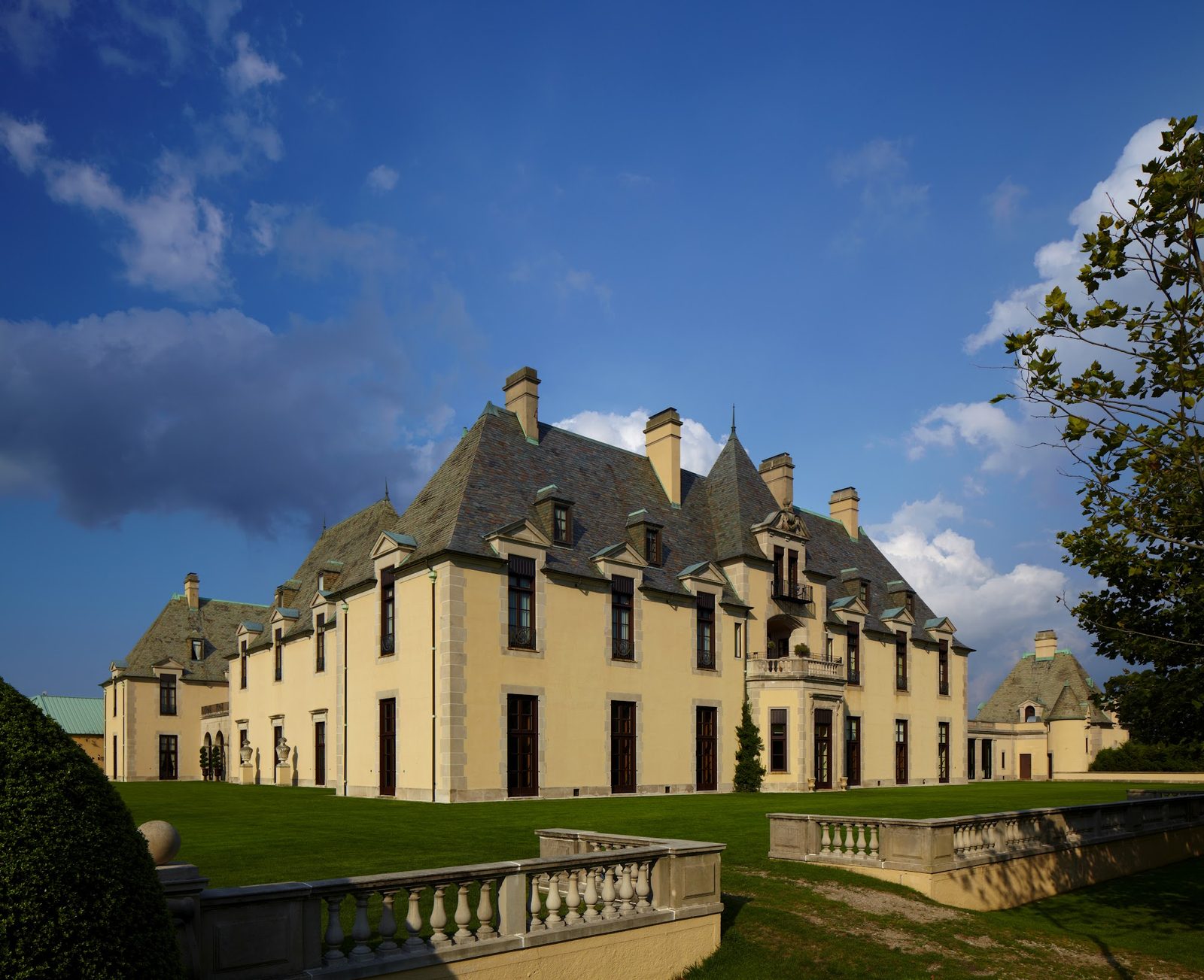 Oheka Castle exterior view