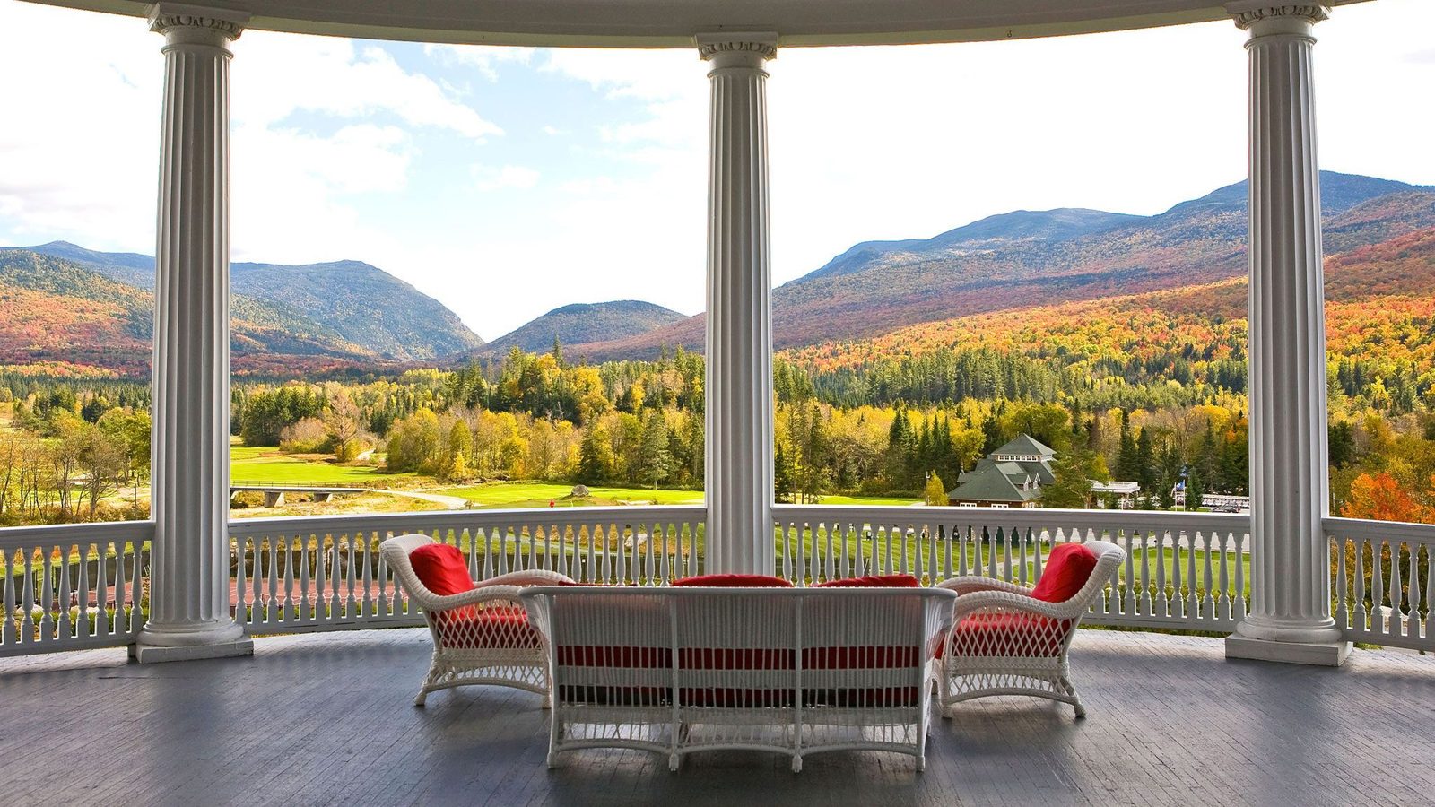 Omni Mount Washington Resort exterior view