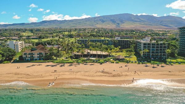 Outrigger Ka’anapali Beach Resort interior