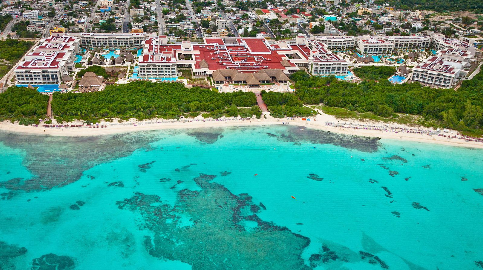 Paradisus La Perla exterior view