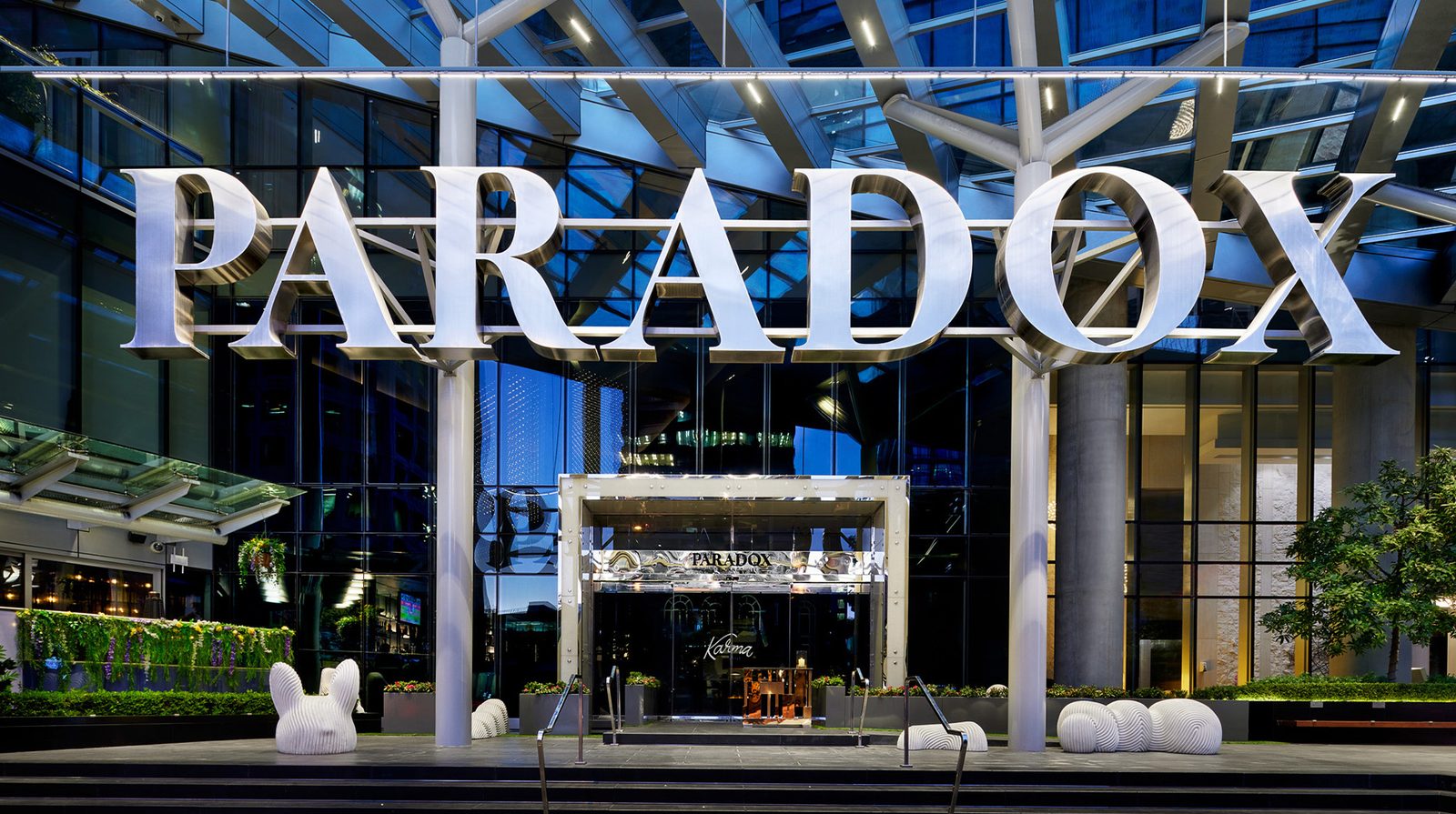 Paradox Vancouver exterior view