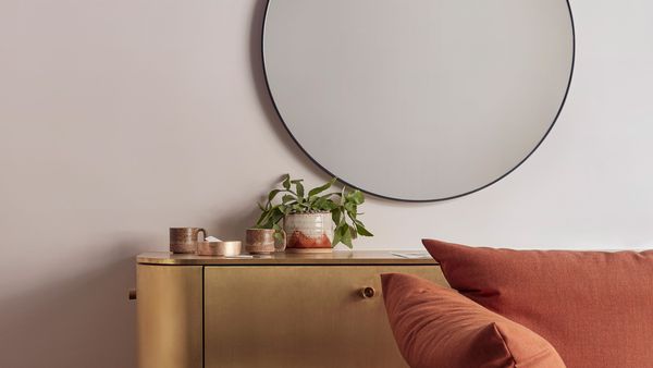 Paramount House Hotel interior