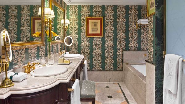 Park Tower, A Luxury Collection Hotel interior