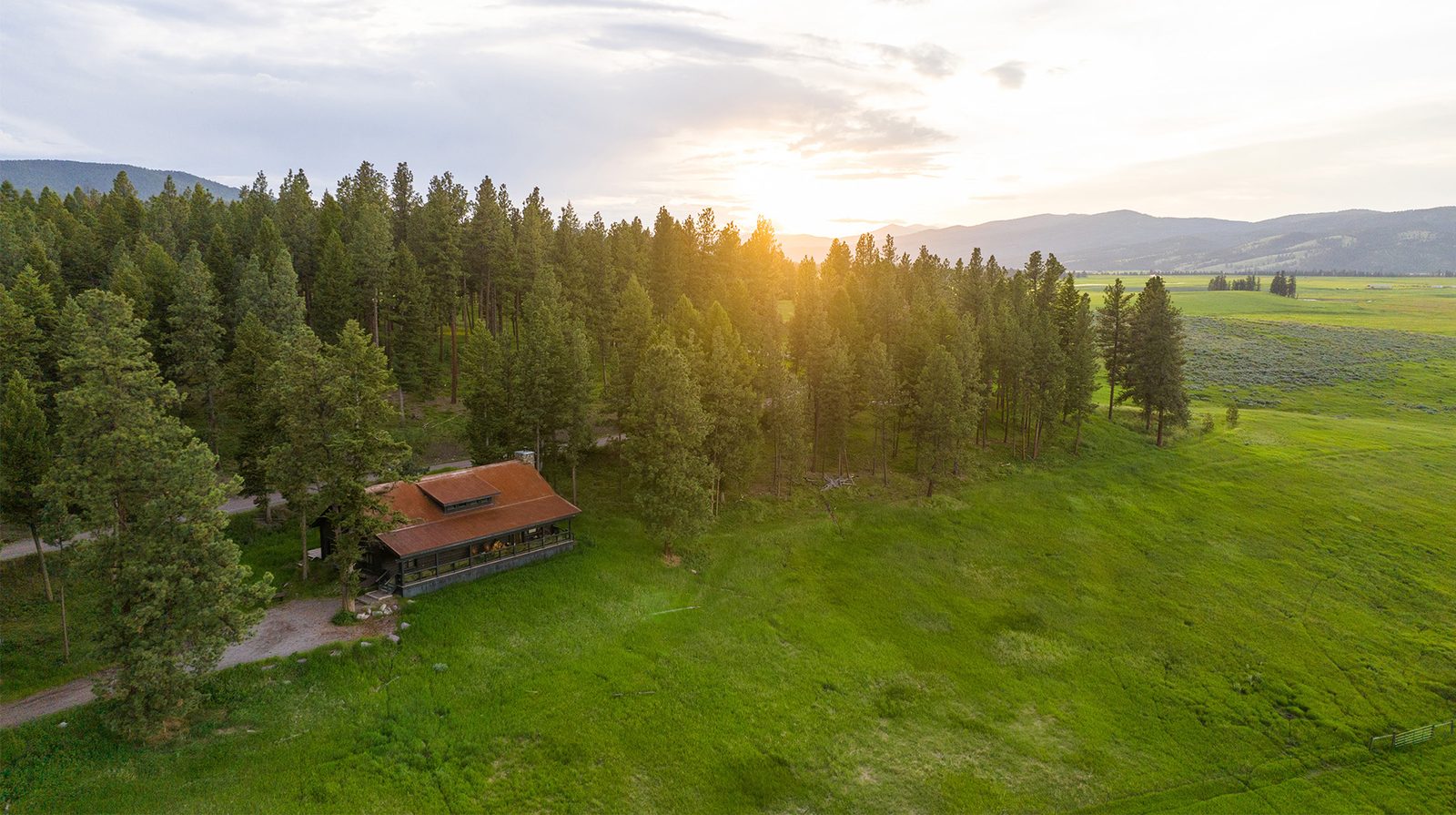 Paws Up Montana exterior view