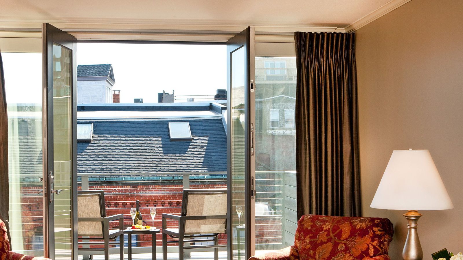 Portland Regency Hotel & Spa exterior view