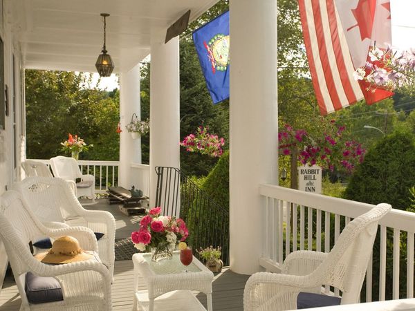 Rabbit Hill Inn interior