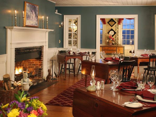 Rabbit Hill Inn interior