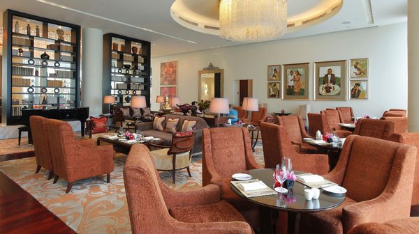 Raffles Makati interior