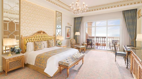 Raffles The Palm Dubai interior
