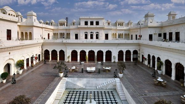 Ran Baas The Palace interior