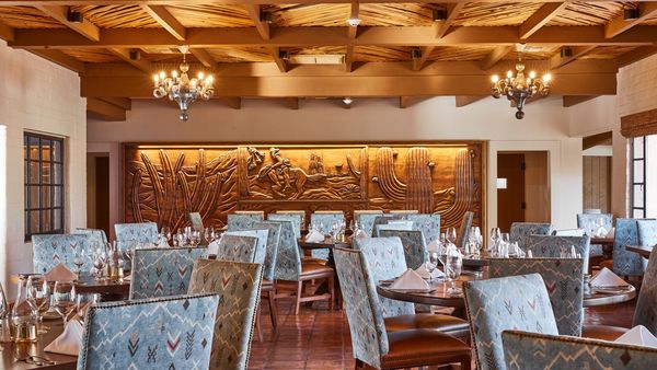 Rancho de los Caballeros interior