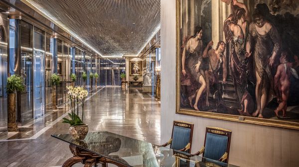 Rome Cavalieri, A Waldorf Astoria Hotel interior
