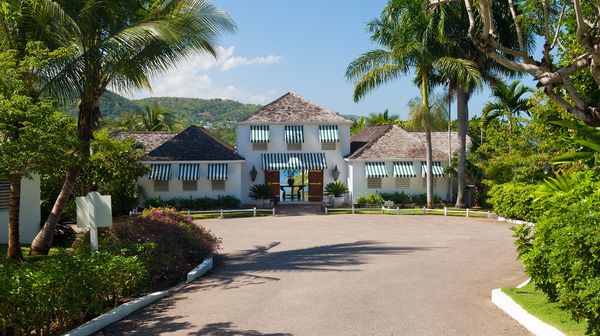 Round Hill Hotel and Villas interior