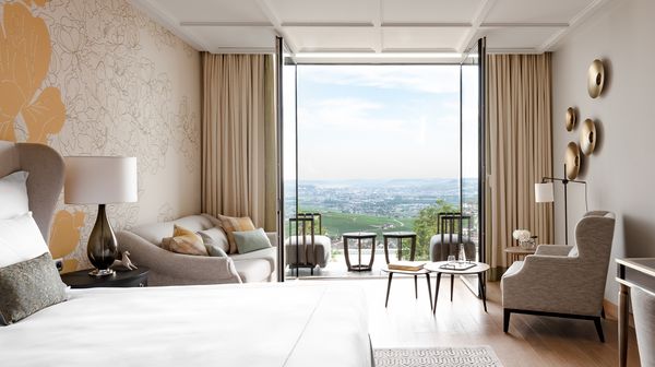 Royal Champagne Hotel & Spa interior